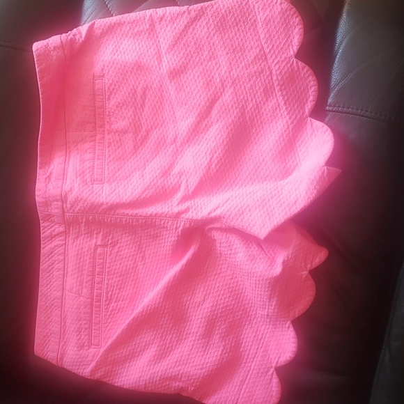 Lilly Pulitzer shorts - Picture 4 of 6